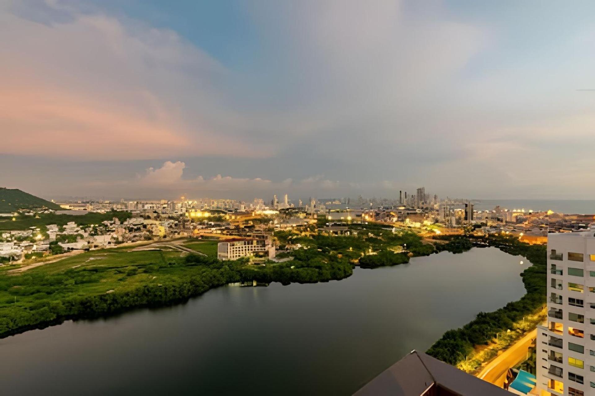 Apartamento Lujoso Y Nuevo Cerca Al Centro/ Piscina Panoramica Cartagena