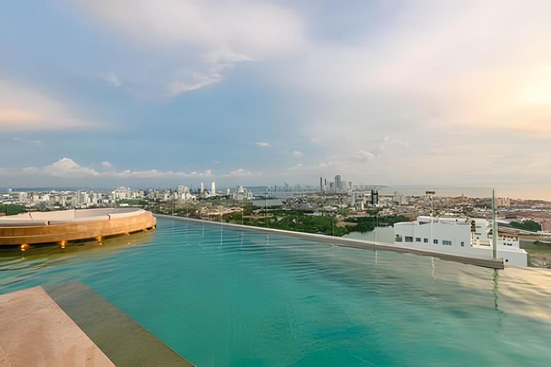 Apartamento Lujoso Y Nuevo Cerca Al Centro/ Piscina Panoramica *