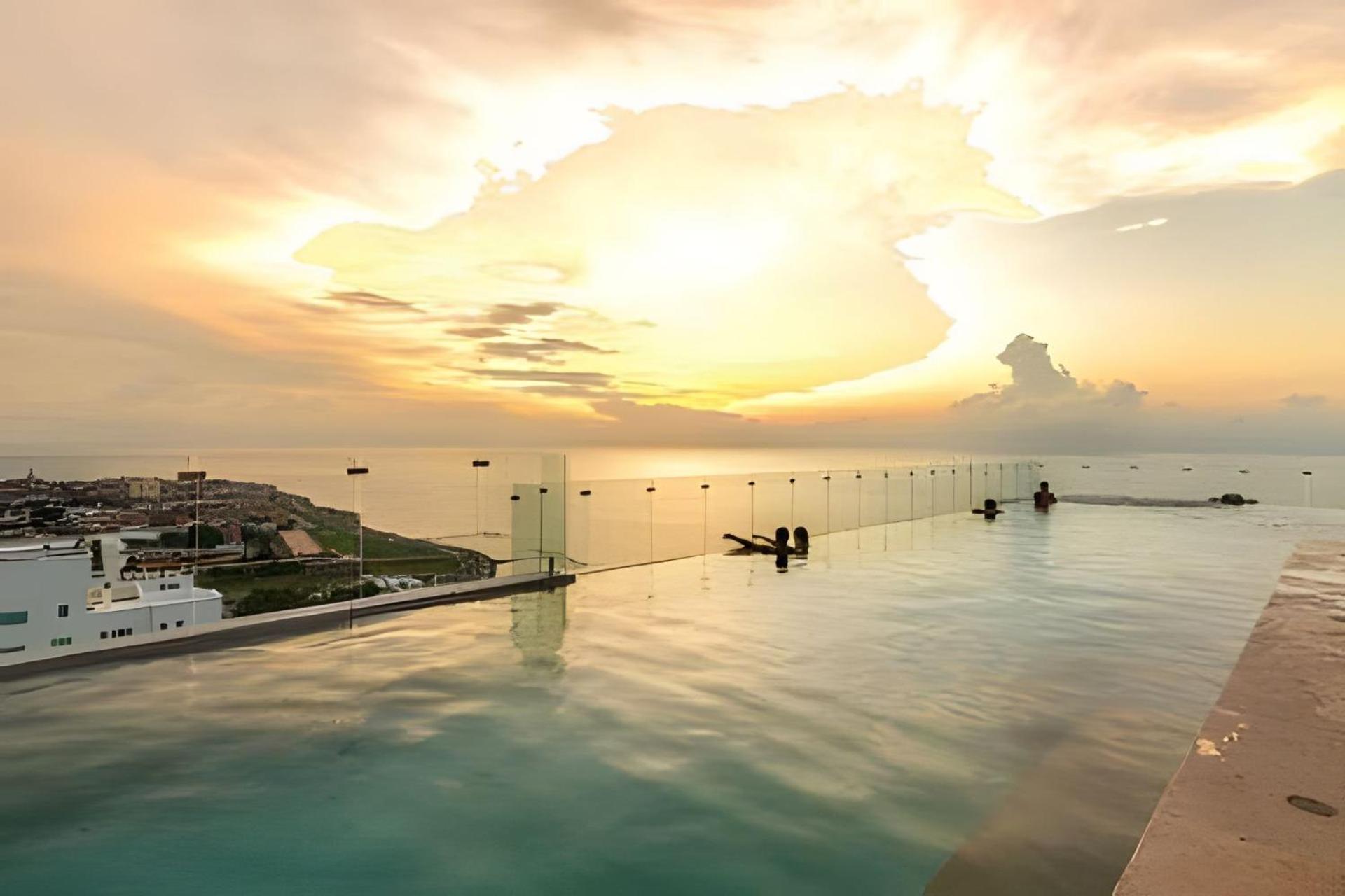 Lujoso Y Nuevo Cerca Al Centro/ Piscina Panoramica Apartamento Cartagena